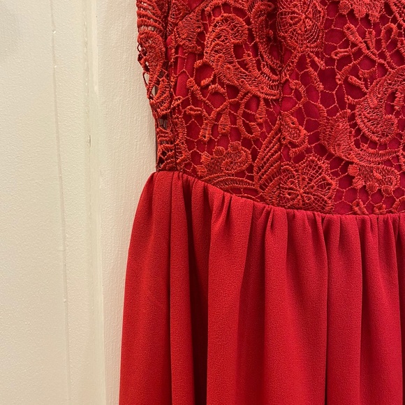 Tobi RED DRESS - Picture 1 of 6